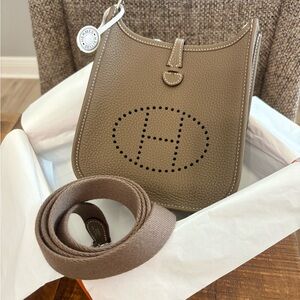 New Hermès Evelyne TPM 16 Mini Crossbody Bag in Etoupe PHW Full set